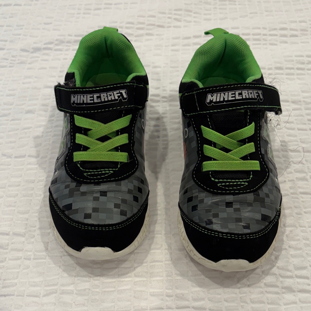 Minecraft Kids Light up Shoes